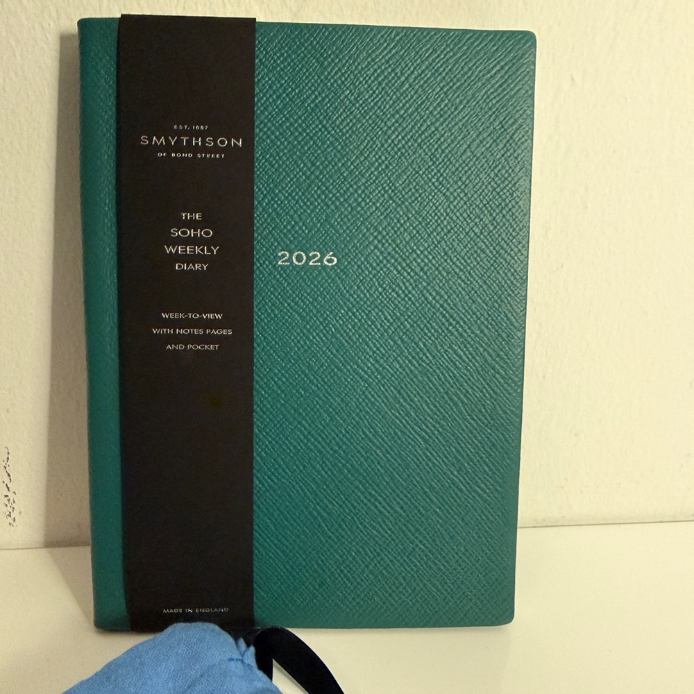 Smythson Soho Weekly Diary col green